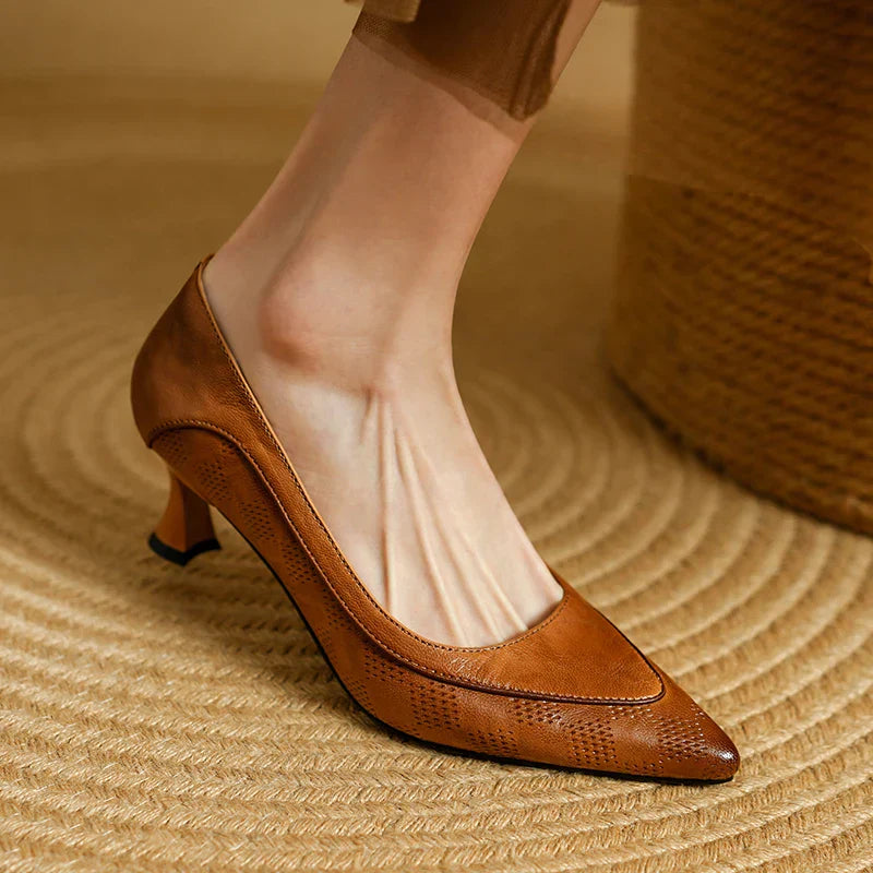 Fiona™ | Elegant Pumps